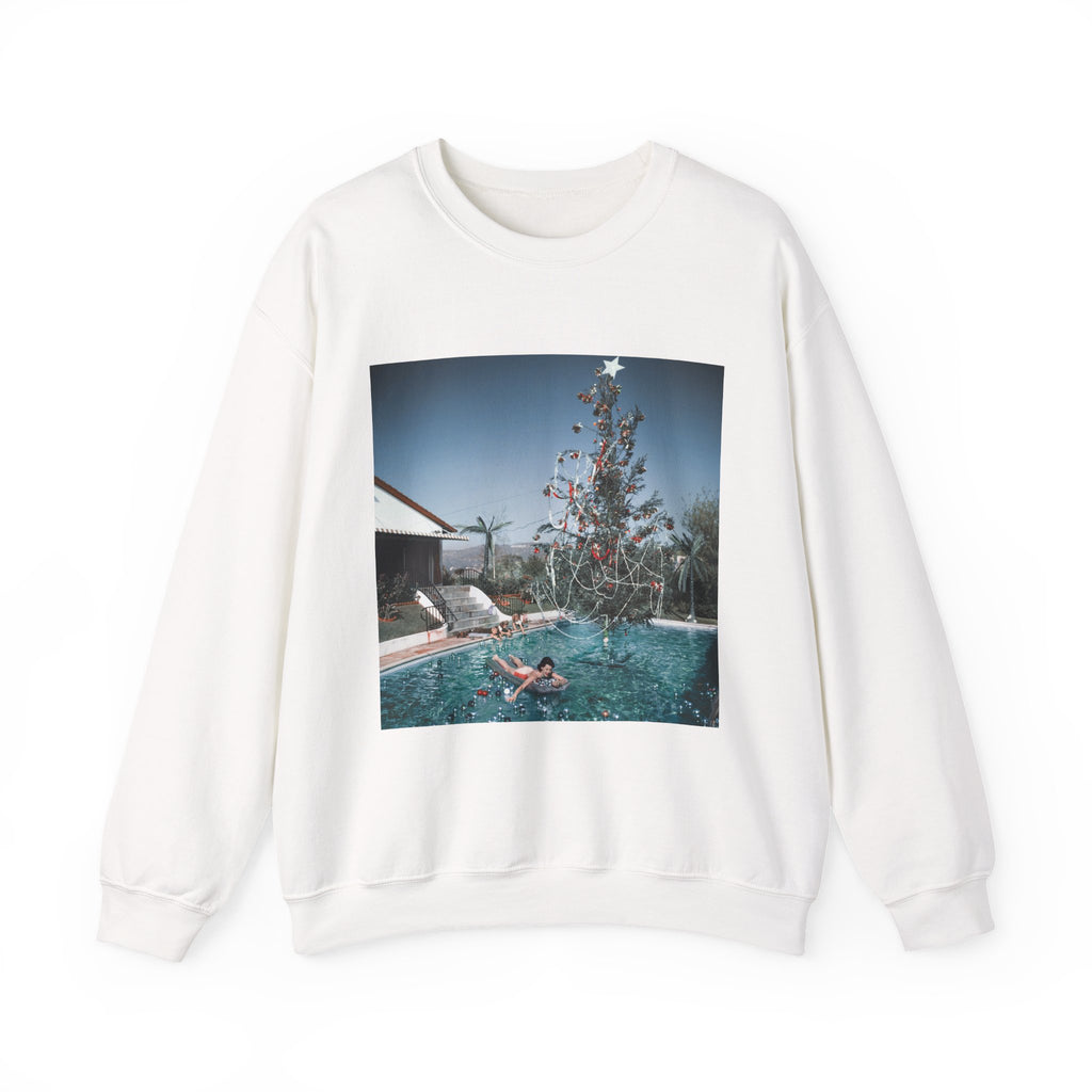 Vintage Poolside Christmas Tree Crewneck Sweatshirt - Gildan