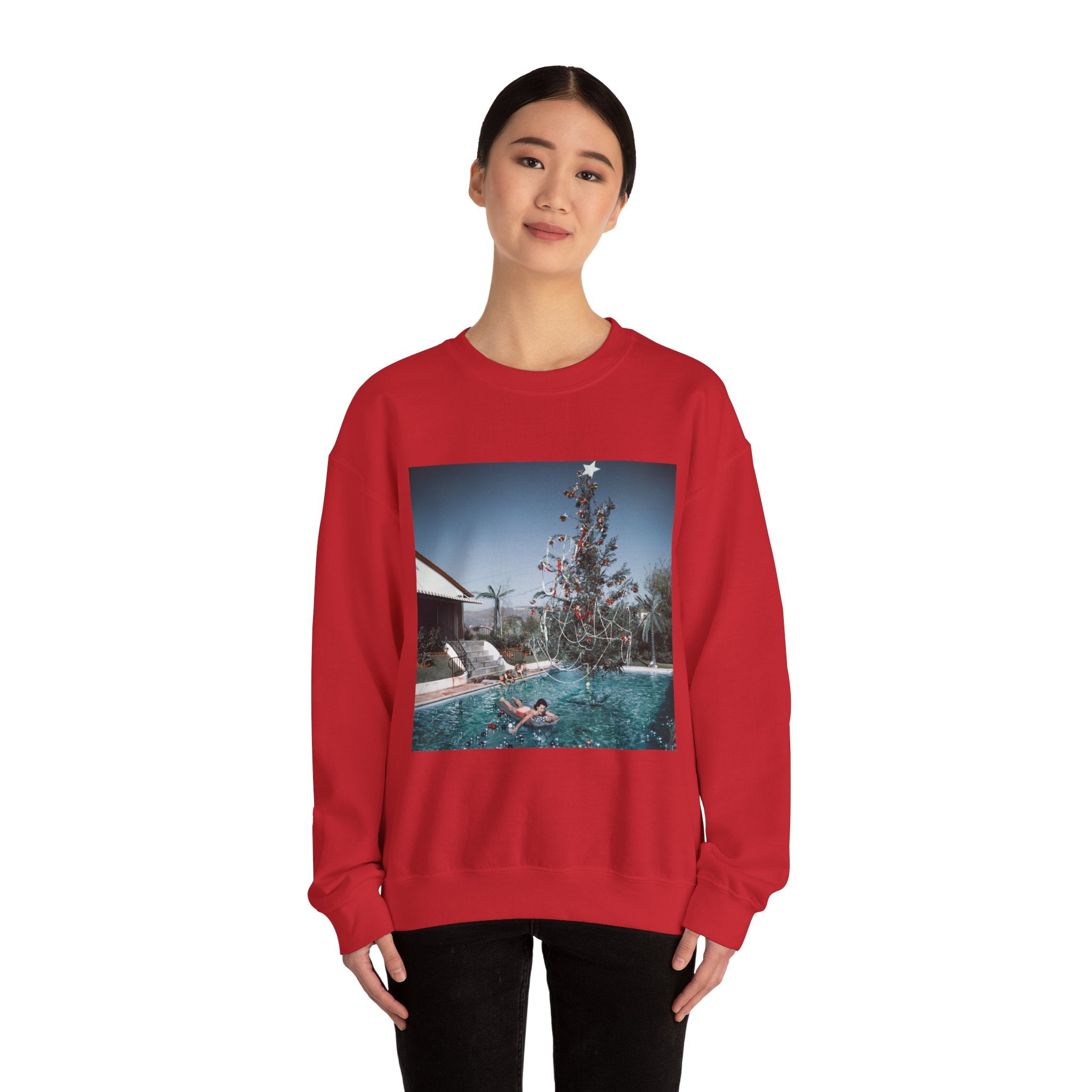 Vintage Poolside Christmas Tree Crewneck Sweatshirt - Gildan